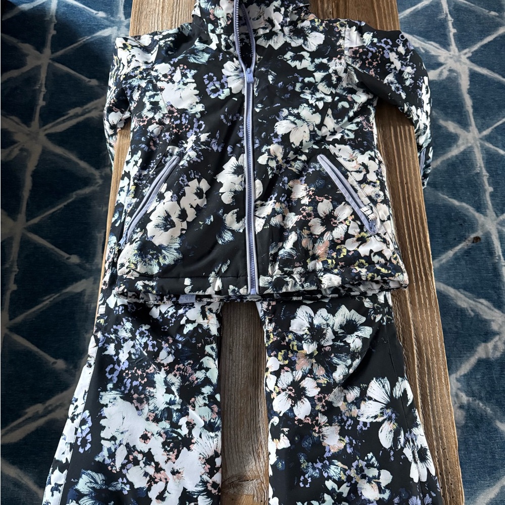 Roxy Floral Kids Jacket and Pants Set - Black and White